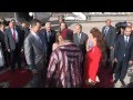 بالفيديو..الملك يمازح بنكيران فيطلق ضحكته المعهودة