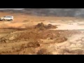 السعودية : سباحة وسط "السيول" .. فيديو