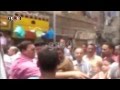 ضابط مصري يصفع سيدة امام المحافظ - فيديو