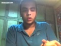 شاب مصري يتحدث اللغة الفرنسية